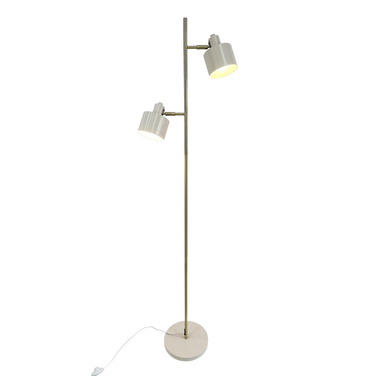Ocean Beige vloerlamp Van Dyberg Larsen - De Ocean vloerlamp van Dyberg Larsen is een door de jaren 50 geïnspireerde lamp met een charmant retrodesign en een modern tintje.