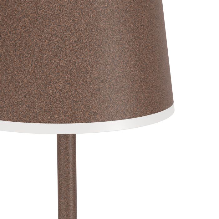Mannera 140cm Roestig bruin Draagbare Van Eglo - Dankzij de draadloze functie kan de lamp vrij in de kamer worden geplaatst en verspreidt hij een gelijkmatig en aangenaam licht - ideaal om sfeer te creëren of om bij te lezen.