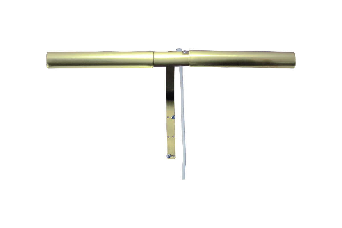 Picasso 47cm Messing Van Aneta Lighting - dat het precies op het bord valt.