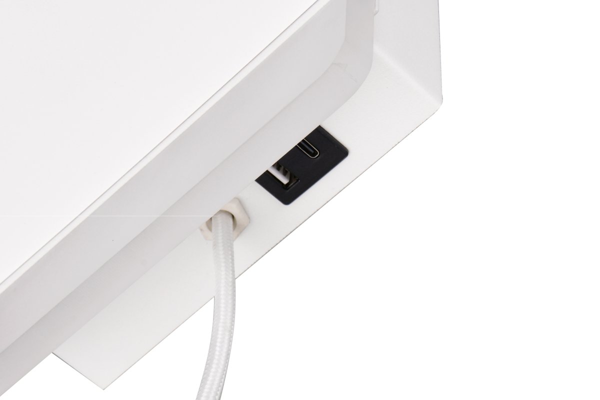 Fairfield 20cm Wit wandlamp Van Trio Lighting - Met de ingebouwde SWITCH-dimmer kunt u de helderheid aanpassen van 100% tot 50% en 25% terwijl de aan/uit-schakelaar aan staat.