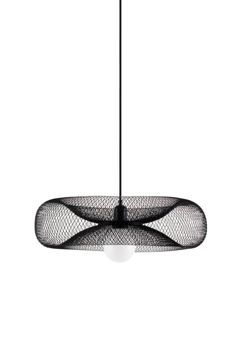 Torus Ø50 Zwart hanglamp Van Globen Lighting - Torus &auml;r en luftig och mjuk pendel tillverkad av galvaniserat svart metalln&auml;t.