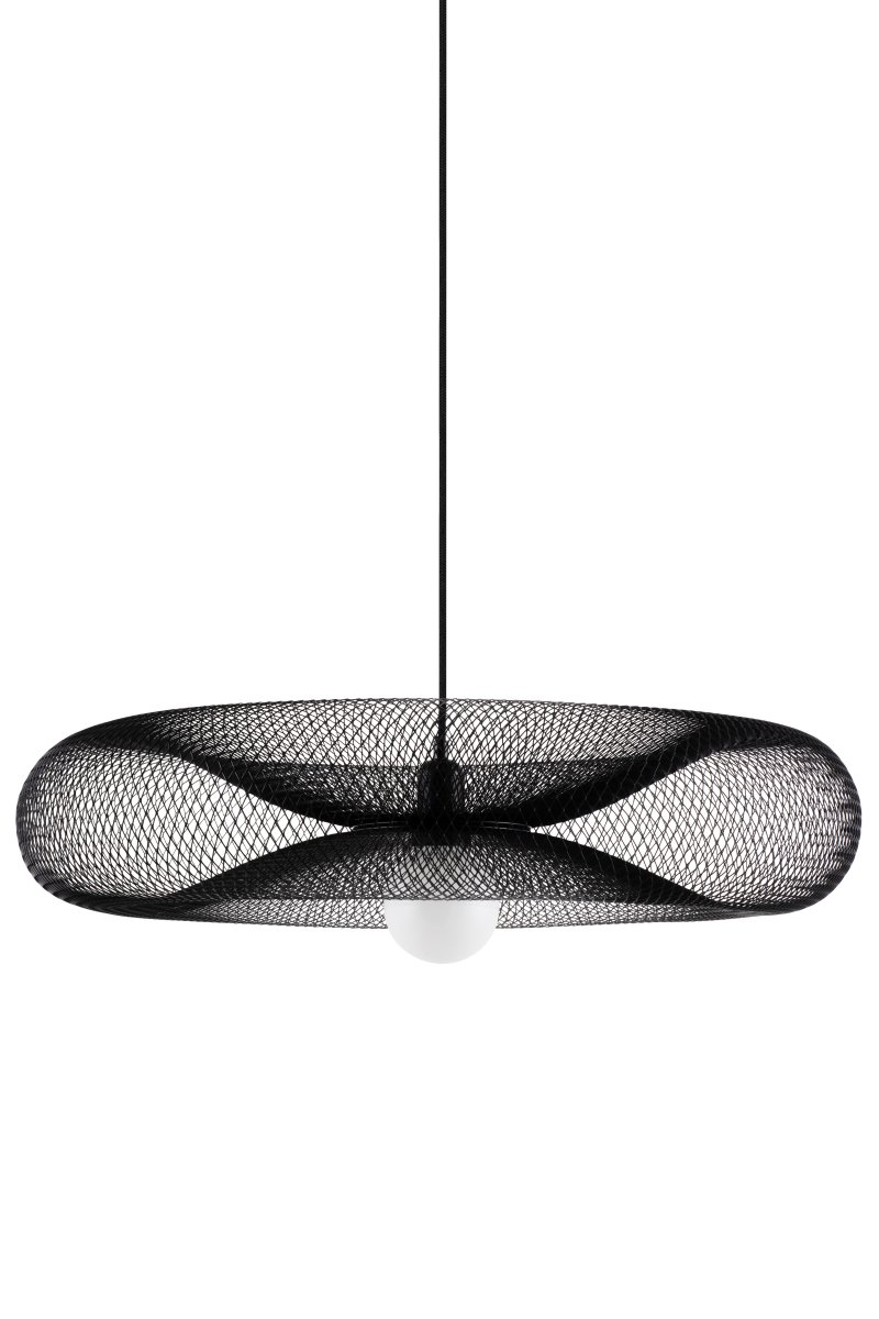 Torus Ø65 Zwart hanglamp Van Globen Lighting - Torus &auml;r en luftig och mjuk pendel tillverkad av galvaniserat svart metalln&auml;t.