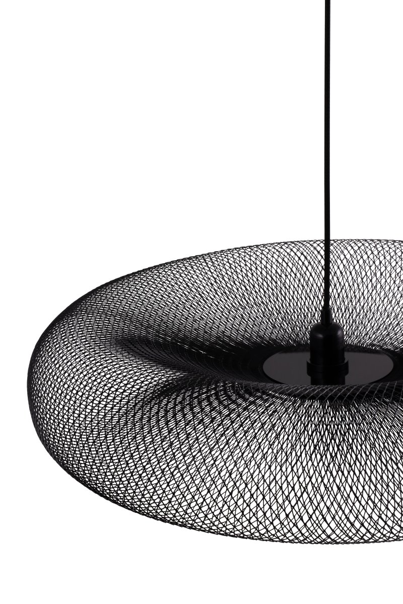 Torus Ø65 Zwart hanglamp Van Globen Lighting - Torus &auml;r en luftig och mjuk pendel tillverkad av galvaniserat svart metalln&auml;t.