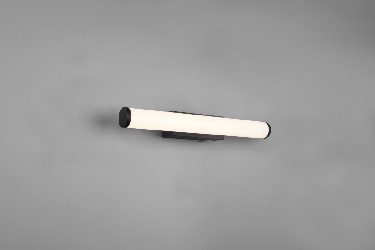 Mattimo 40cm Zwart badkamerlamp Van Trio Lighting - De combinatie van matzwart metaal en wit kunststof zorgt voor een harmonieuze uitstraling en kan worden bediend met een wandschakelaar of de geïntegreerde aan/uit-schakelaar.