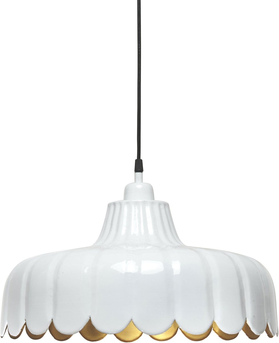 Wells Ø45 Wit hanglamp Van PR Home - Wij lieten ons inspireren door een bloem en creëerden deze serie in verschillende kleuren en modellen.