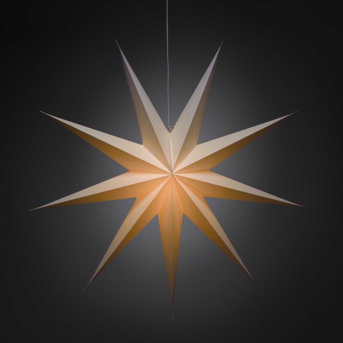 Papieren Ster Ø115 Wit Van Konstsmide - Ideaal om in het raam te hangen of tegen een mooie muur &ndash; een tijdloze decoratie die elke kamer met haar eenvoudige elegantie verfraait.