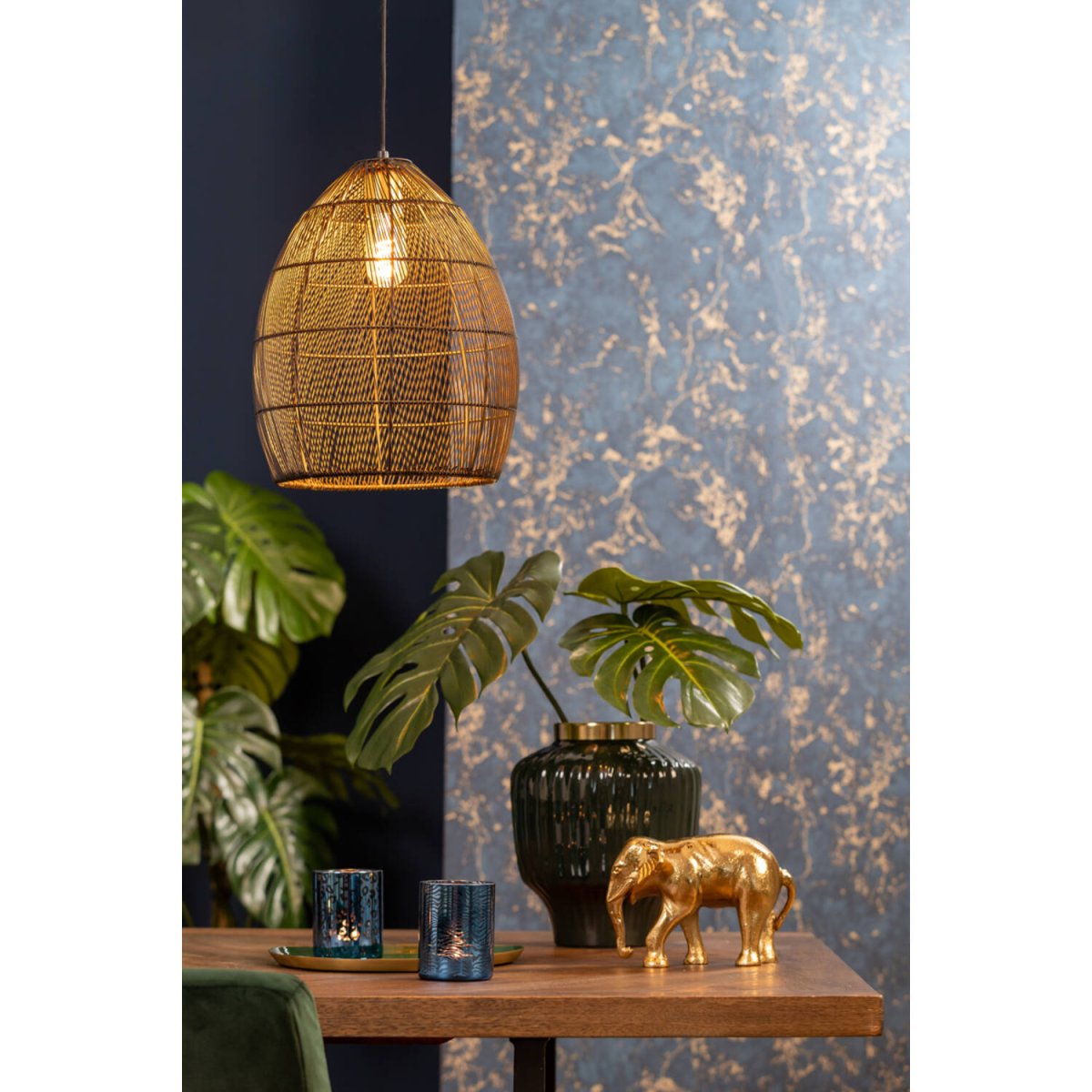 Meya Ø40 Zwart/goud hanglamp Van Light & Living - Meya is een stijlvolle plafondlamp van zwart metaal, waarbij het open design een luchtige en moderne uitstraling creëert.