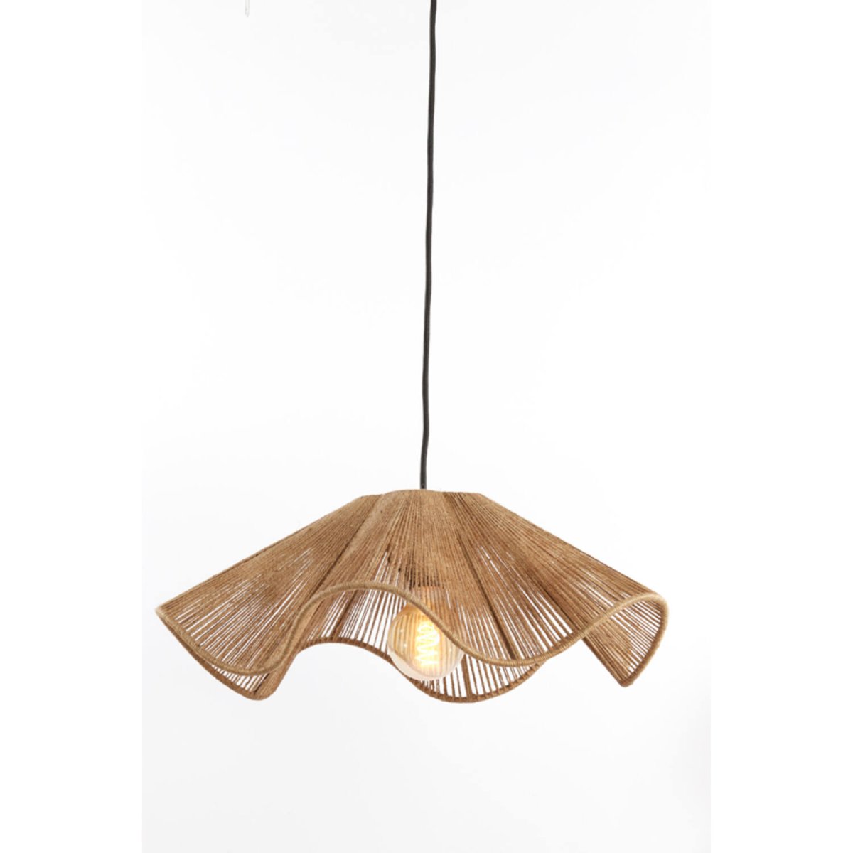 Fodara Ø48 Natuur hanglamp Van Light & Living - Fodara heeft een golvend ontwerp dat een zachte en organische uitstraling geeft.