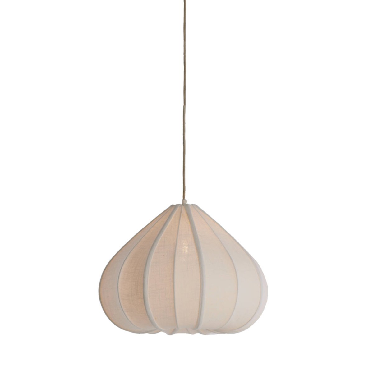 Zubeda Ø50 Crèmewit hanglamp Van Light & Living - Zubeda heeft een zachte en elegante vorm, bekleed met cr&egrave;mekleurige stof die zorgt voor een warme en aangename lichtverspreiding.