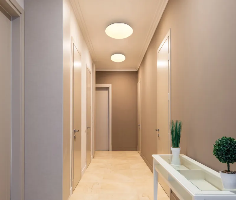Patricia Ø35 Wit plafondlamp Van Globo Lighting - Denna plafond &auml;r det perfekta valet f&ouml;r dig som vill skapa en inbjudande atmosf&auml;r med smart och elegant belysning.