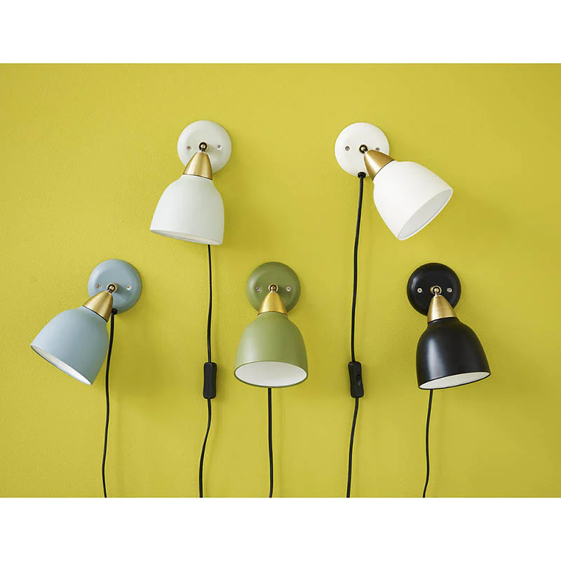 Urban Short Zwart leeslamp Van Superliving - Ideaal voor de slaapkamer, woonkamer of leeshoek &ndash; Urban Short is een flexibele en tijdloze verlichtingsoplossing die de stijl van elke kamer verbetert!