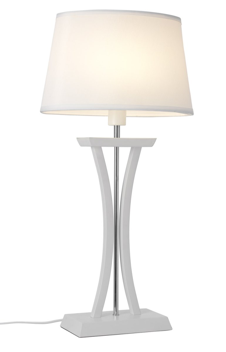 New Chelsea 60cm Wit tafellamp Van Cottex - Nieuwe Chelsea XL tafellamp in wit hout&auml; met chromen details en een elegante ovale kap die voor een zacht en aangenaam licht zorgt.