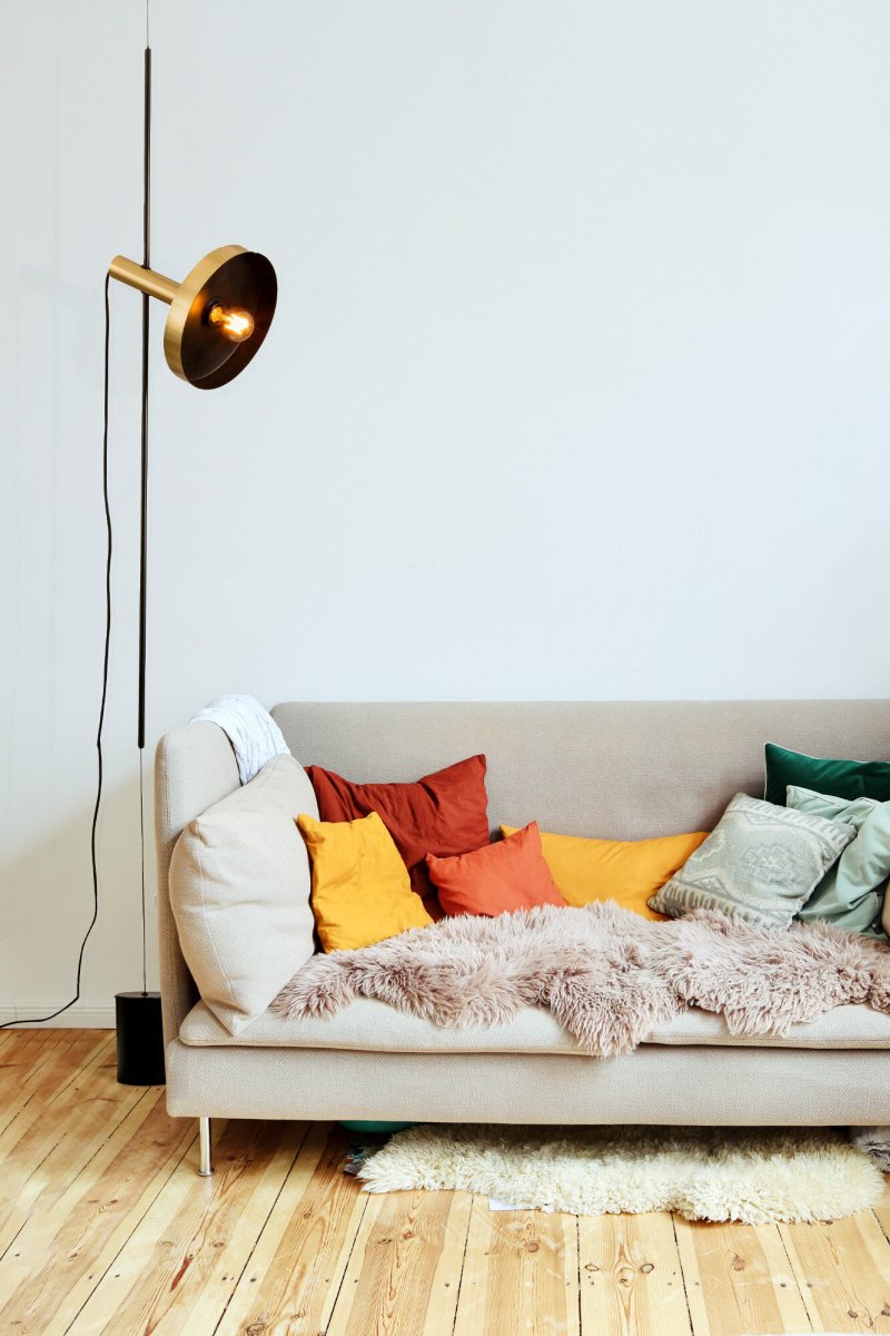Whizz 120cm Goud hanglamp Van Faro Barcelona - Whizz is ideaal te combineren met een decoratieve filamentlamp om de uitstraling te benadrukken en sfeervolle verlichting te cre&euml;ren met een focus op design.