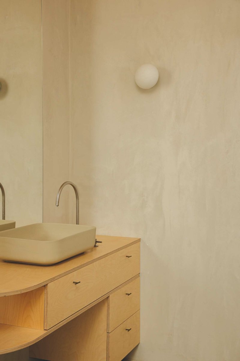 Nubo Ø12 Wit badkamerlamp Van Faro Barcelona - De warme lichtkleur (2700K) cre&euml;ert een aangename en gastvrije sfeer - een harmonieuze combinatie van vorm, functie en sfeer.