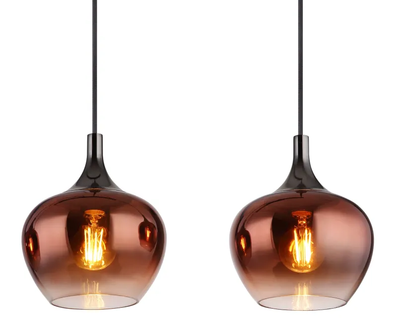 Maxy 100cm Koper hanglamp Van Globo Lighting - Den mattsvarta och krompl&auml;terade metallstommen ger lampan en modern och sofistikerad look, medan de kopparf&auml;rgade glaskuporna med en klar och tonad gradient skapar en unik ljusupplevelse.
