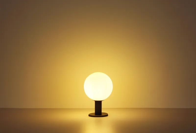 Ossy 38cm Antraciet Van Globo Lighting - Ossy is een stijlvolle poortlamp met IP44, een moderne toevoeging aan uw tuin of terras.