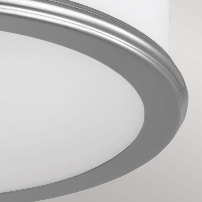 Payne Ø32 Chroom badkamerlamp Van Elstead Lighting - Gemaakt van staal en opaalglas, met details in een gepolijste chromen afwerking die een verfijnde en unieke uitstraling geven.