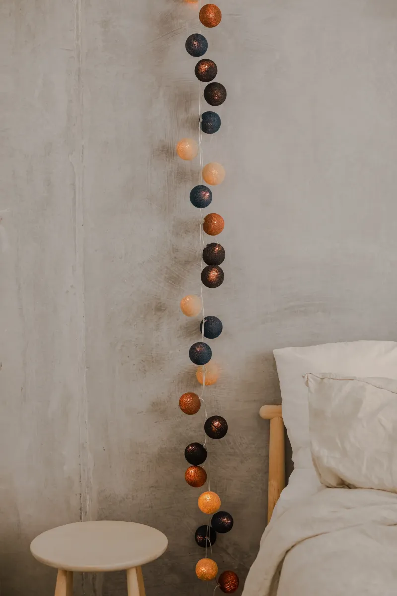 Irislights Hazel 35-lights Veelkleurig Van Irislights - Omdat zowel de draad als de kleur met de hand worden gecre&euml;erd, is elke bol van Irislights Hazel uniek.