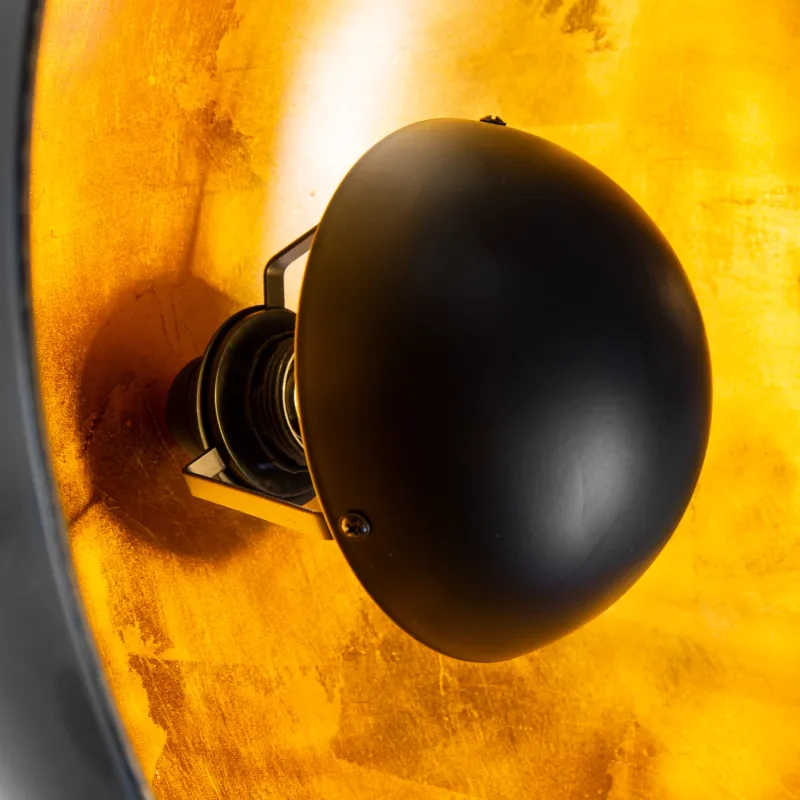 Timo Zwart vloerlamp Van Globo Lighting - Timo&nbsp;&auml;r en modern golvlampa med en industriell touch som ger rummet en varm och inbjudande atmosf&auml;r.