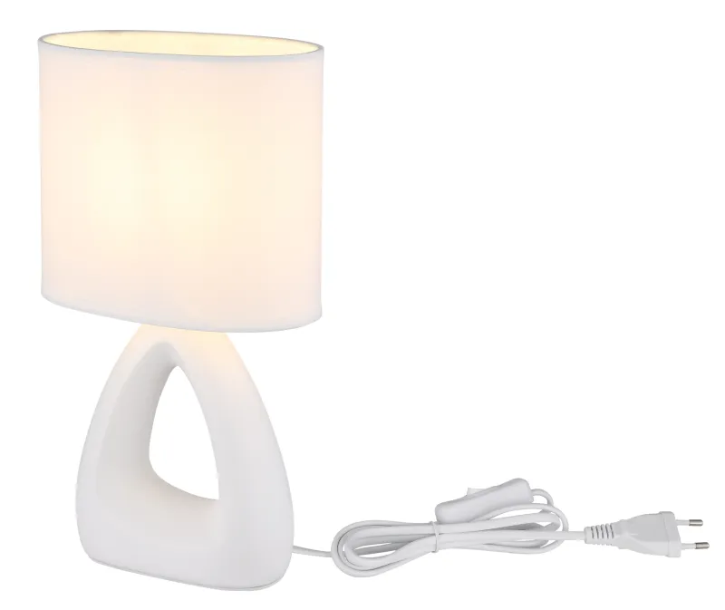 Triangle 30cm Wit tafellamp Van Globo Lighting - Den triangelformade basen med ett stilrent utskuret h&aring;l ger ett modernt intryck, medan den ovala textilsk&auml;rmen i vit f&auml;rg sprider ett behagligt och j&auml;mnt ljus.