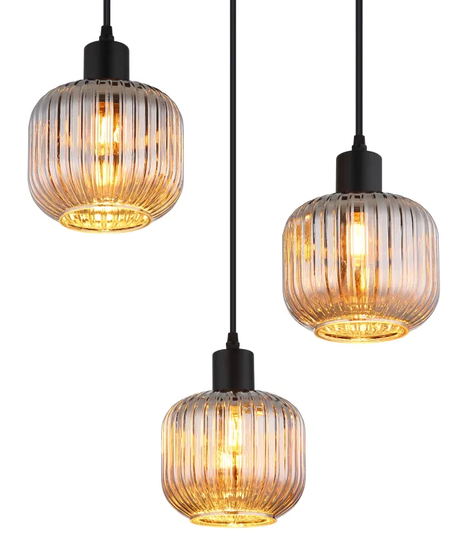 Tom Ø42 Rookkleurig hanglamp Van Globo Lighting - Den mattsvarta metallen ger ett modernt uttryck och passar perfekt in i olika inredningsstilar.
