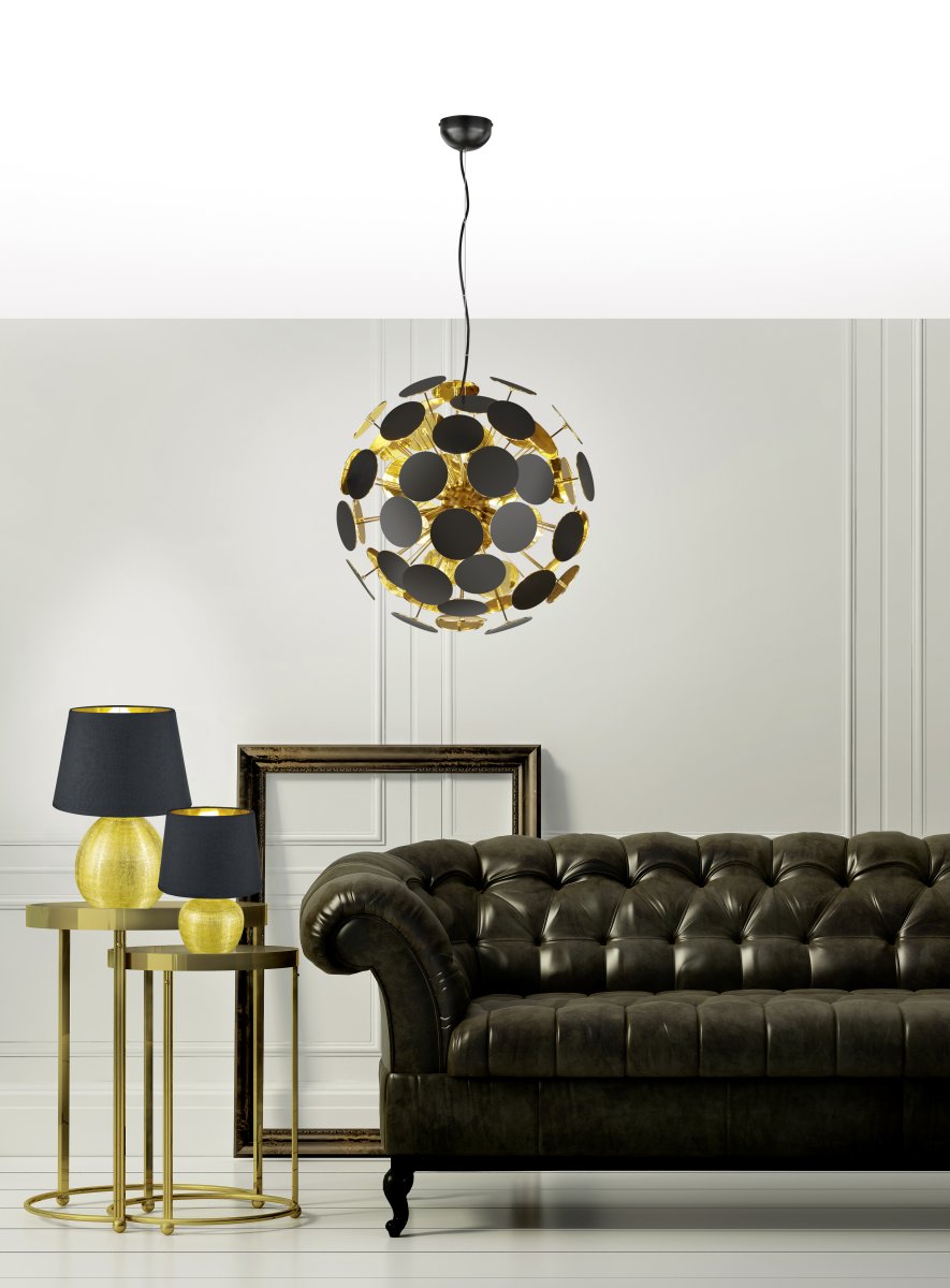 Discalgo Ø54 Zwart hanglamp Van Trio Lighting - Terwijl de kunststof ramen aan de buitenkant matzwart zijn, glanzen de ramen aan de binnenkant goud.