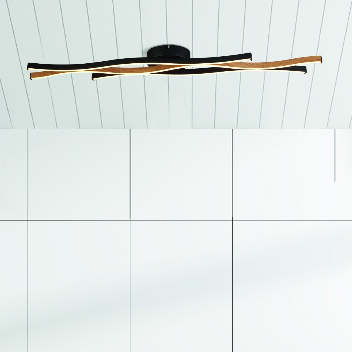 Bloom 108cm Zwart plafondlamp Van Searchlight - De Bloom plafondlamp in zwart metaal en houtlook is een stijlvol en functioneel interieurdetail dat elke kamer zal verfraaien.