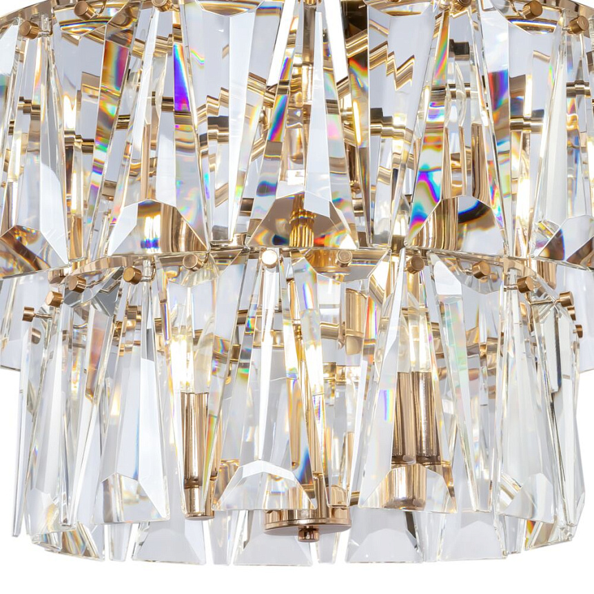 Puntes Ø77 Goud kristal Van Maytoni - Puntes is een elegante plafondkroonluchter van goudkleurig metaal met fonkelende prisma's die de lichtbronnen omringen en een magisch lichtspel cre&euml;ren wanneer de lamp brandt.