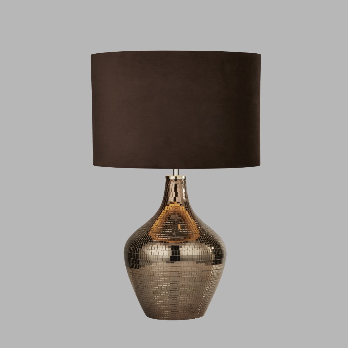 Disco 54cm Bruin tafellamp Van Searchlight - De lamp cre&euml;ert een warme en uitnodigende sfeer en is tegelijkertijd een decoratief detail dat de aandacht trekt.