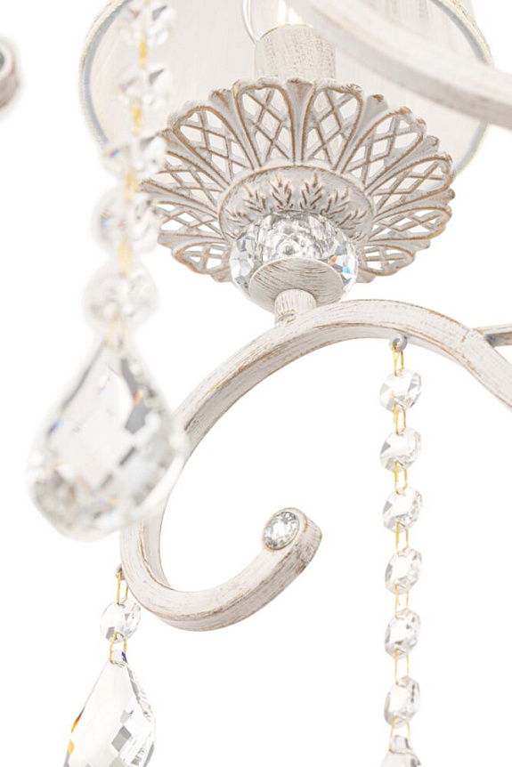 Grace Ø74 Wit hanglamp Van Maytoni - Grace is een klassieke metalen kroonluchter met een prachtige antiekwitte afwerking.