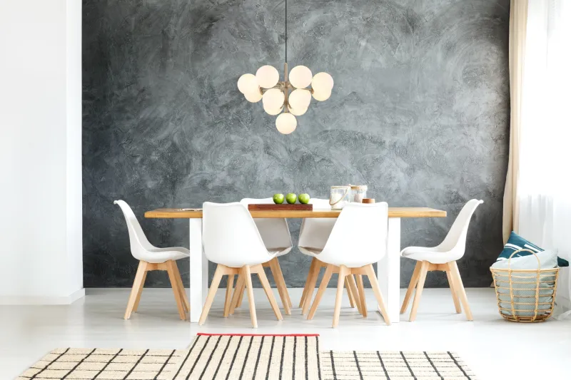Grappy Ø56 Nikkel hanglamp Van Globo Lighting - Grappy taklampa blir en stilfull och lyxig detalj i varje rum med sin glamor&ouml;sa design och de 13st opalf&auml;rgade&nbsp;glaskulorna.
