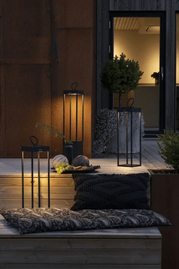 Ravello 50cm Zwart Draagbare Van Konstsmide - De lamp is voorzien van een dimmer waarmee u de helderheid kunt aanpassen.