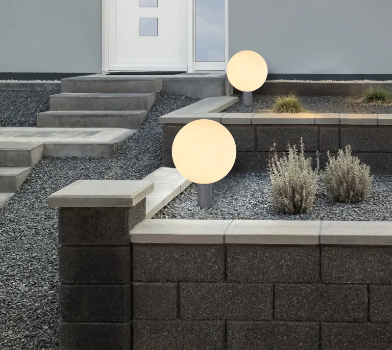 Ossy 38cm Antraciet Van Globo Lighting - Ossy is een stijlvolle poortlamp met IP44, een moderne toevoeging aan uw tuin of terras.