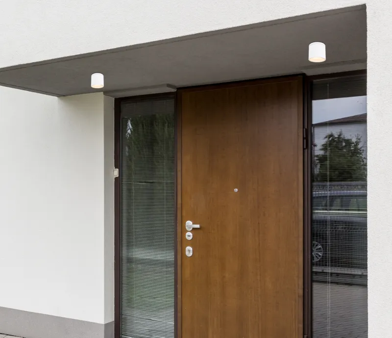 Alcala Wit Van Globo Lighting - Uppt&auml;ck fler matchande lampor i Alcala-serien f&ouml;r en enhetlig och stilfull belysning!