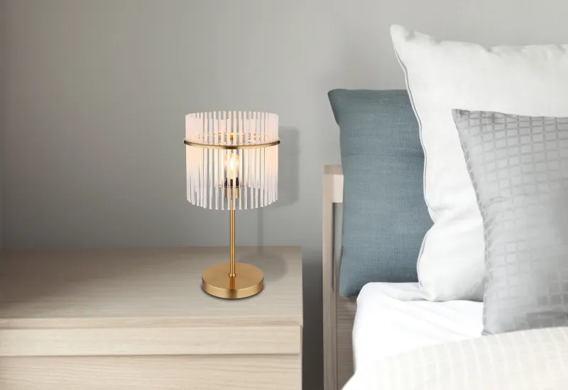 Gorley 55cm Goud tafellamp Van Globo Lighting - Med sitt genomt&auml;nkta utf&ouml;rande och h&ouml;gkvalitativa material sm&auml;lter Gorley harmoniskt in i moderna inredningsstilar och ger varje rum en stilfull touch.