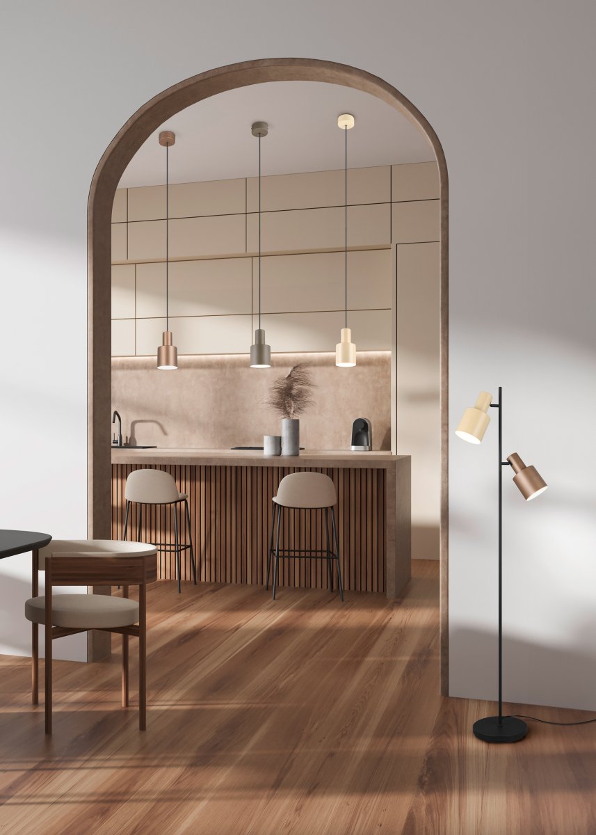 Agudo Bruin vloerlamp Van Trio Lighting - Met zijn horizontaal verstelbare lampenkappen in harmonieuze kleuren – koffie en lichtbruin – creëert hij een warme en uitnodigende sfeer in de kamer.