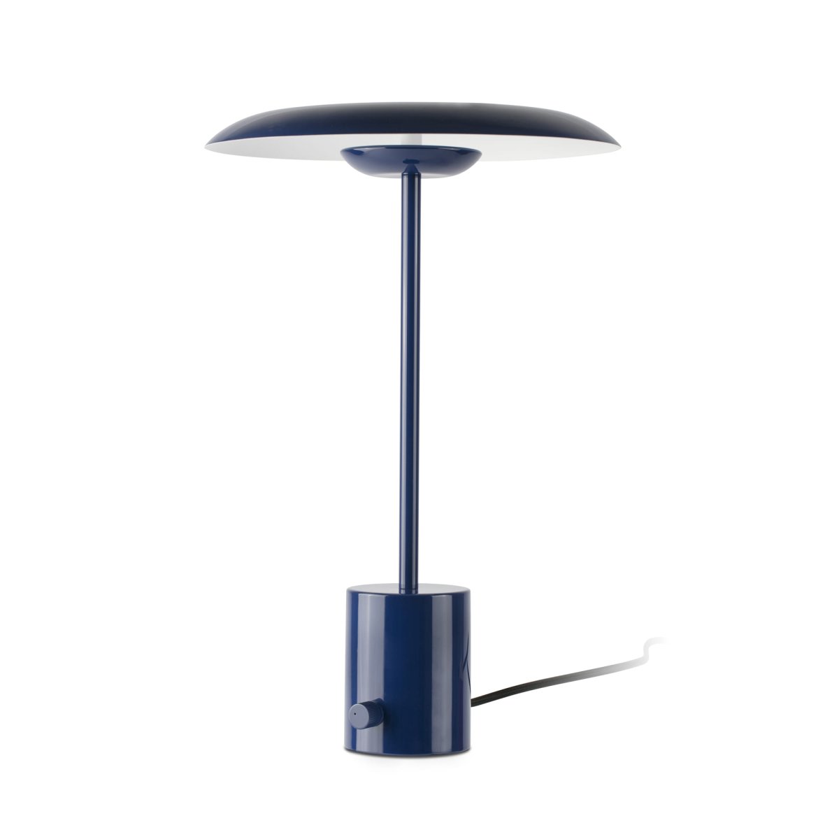Hoshi 40cm Blauw tafellamp Van Faro Barcelona - Hoshi is een designlamp met een slank silhouet, stabiele voet en ge&iuml;ntegreerde led (12W, 2700K) die zorgt voor een warm, aangenaam licht.