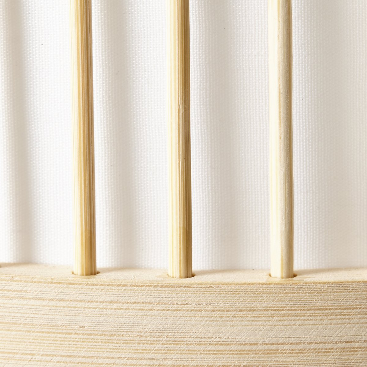 Nori Natuur vloerlamp Van Brilliant - Gemaakt van milieuvriendelijk bamboe en elegant textiel, creëert het een uitnodigende en harmonieuze sfeer.