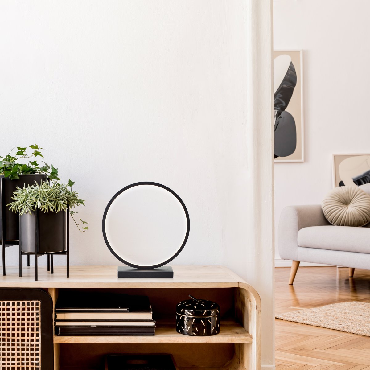Chaumont 28cm Zwart tafellamp Van Brilliant - De lamp is een stijlvolle toevoeging aan uw huis en geeft een elegante indruk, waar u hem ook plaatst.