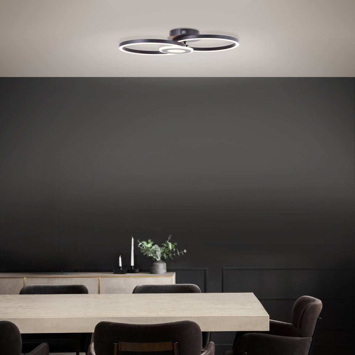 Bray 52cm Zwart plafondlamp Van Brilliant - De Bray plafondlamp creëert een uitnodigend licht, perfect voor zowel woonkamers als gangen.