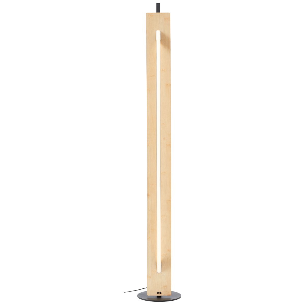 Visby Natuur vloerlamp Van Brilliant - De ge&iuml;ntegreerde LED-lamp van 18W geeft een warmwit licht (3000K) met 2000 lumen, wat een aangename sfeer in de kamer cre&euml;ert.