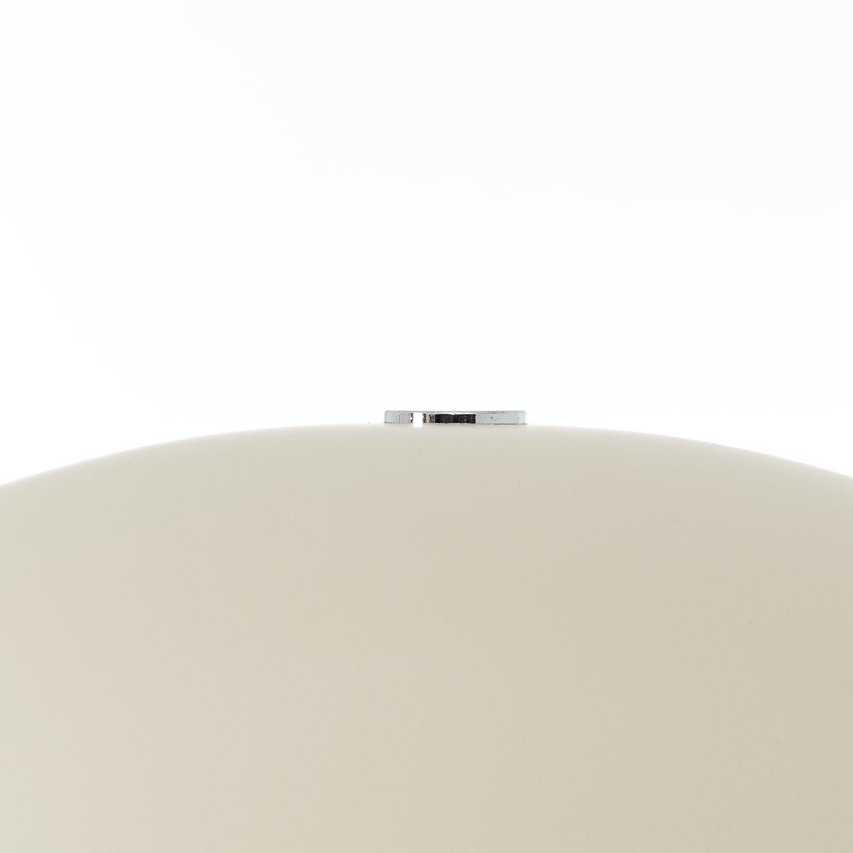 Lillian Beige vloerlamp Van Brilliant - De lamp is eenvoudig te installeren en wordt al snel een decoratief element in uw huis.