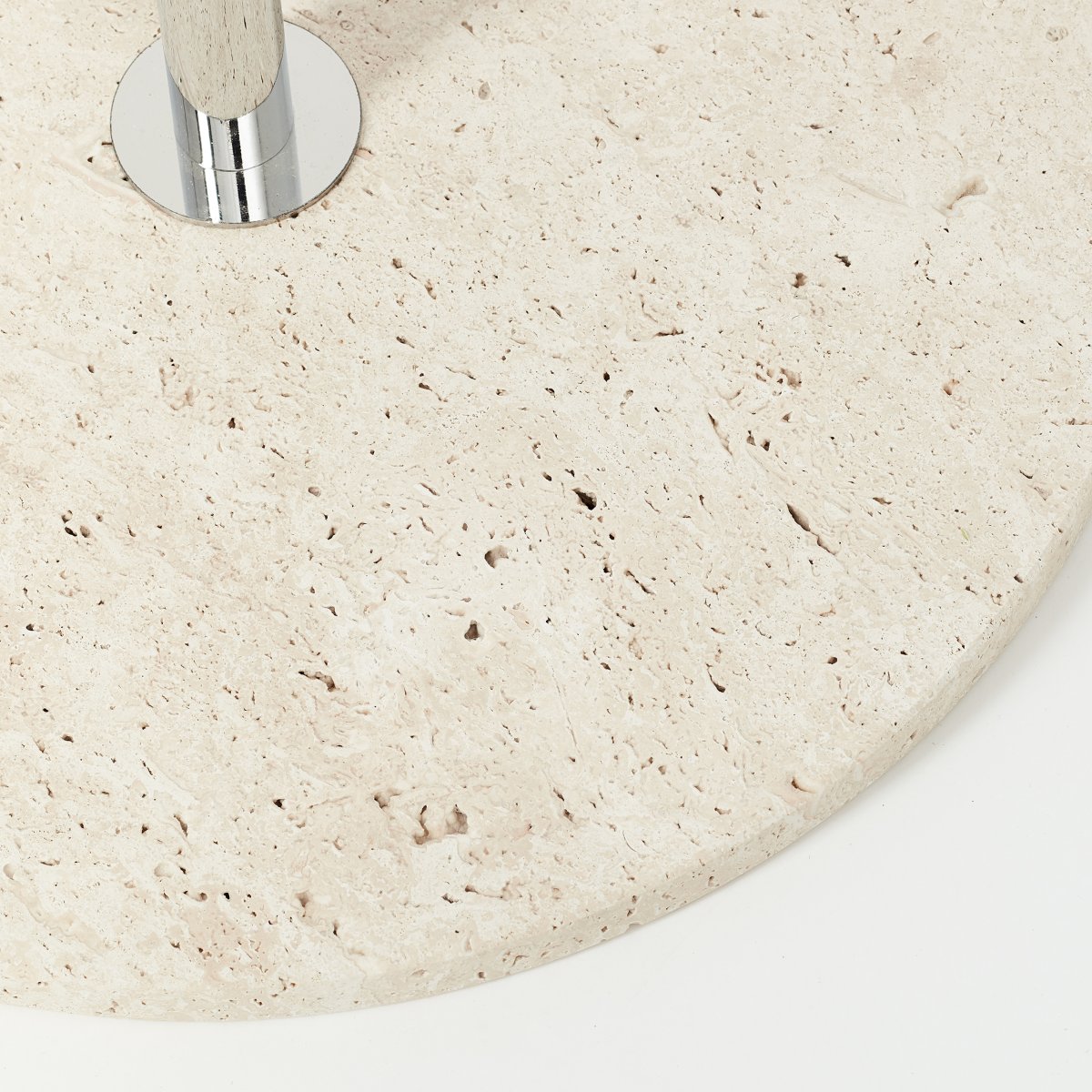 Lillian Beige vloerlamp Van Brilliant - De lamp is eenvoudig te installeren en wordt al snel een decoratief element in uw huis.