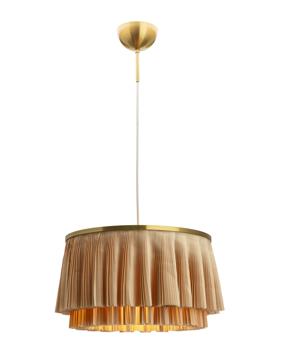 Ophelia Ø40 Beige hanglamp Van By Rydéns - Wanneer de lamp is ingeschakeld, verspreidt zich een zacht en sfeervol licht, waardoor een warme en gezellige ambiance in de kamer ontstaat.