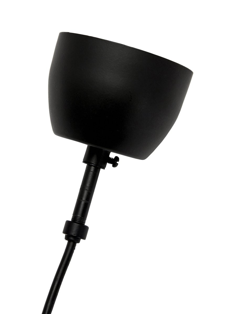 Ribble Ø25 Zwart hanglamp Van PR Home - Een plafondlamp met een modern tintje die in veel omgevingen past.