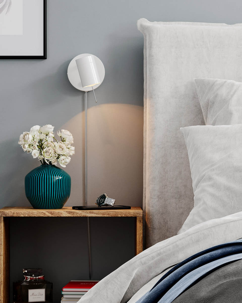 Correct Wit leeslamp Van By Rydéns - De Correct wandlamp is een stijlvolle en minimalistische wandlamp met een verstelbare kop waarmee u de lichtbundel eenvoudig kunt aanpassen.