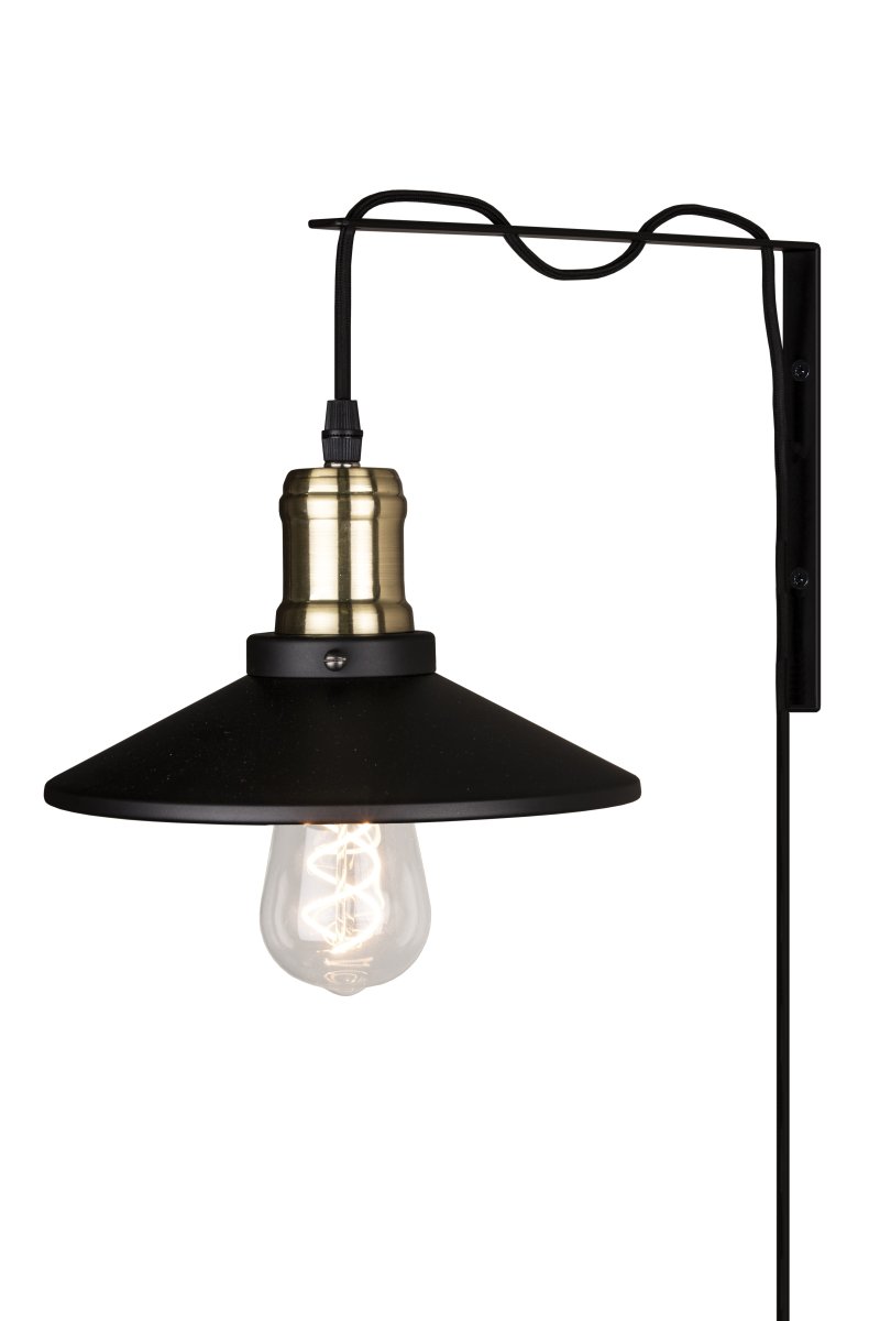 Disc 40cm Zwart wandlamp Van Globen Lighting - Disc is een elegante wandlamp met een industrieel design, gemaakt van zwart metaal met messing details.