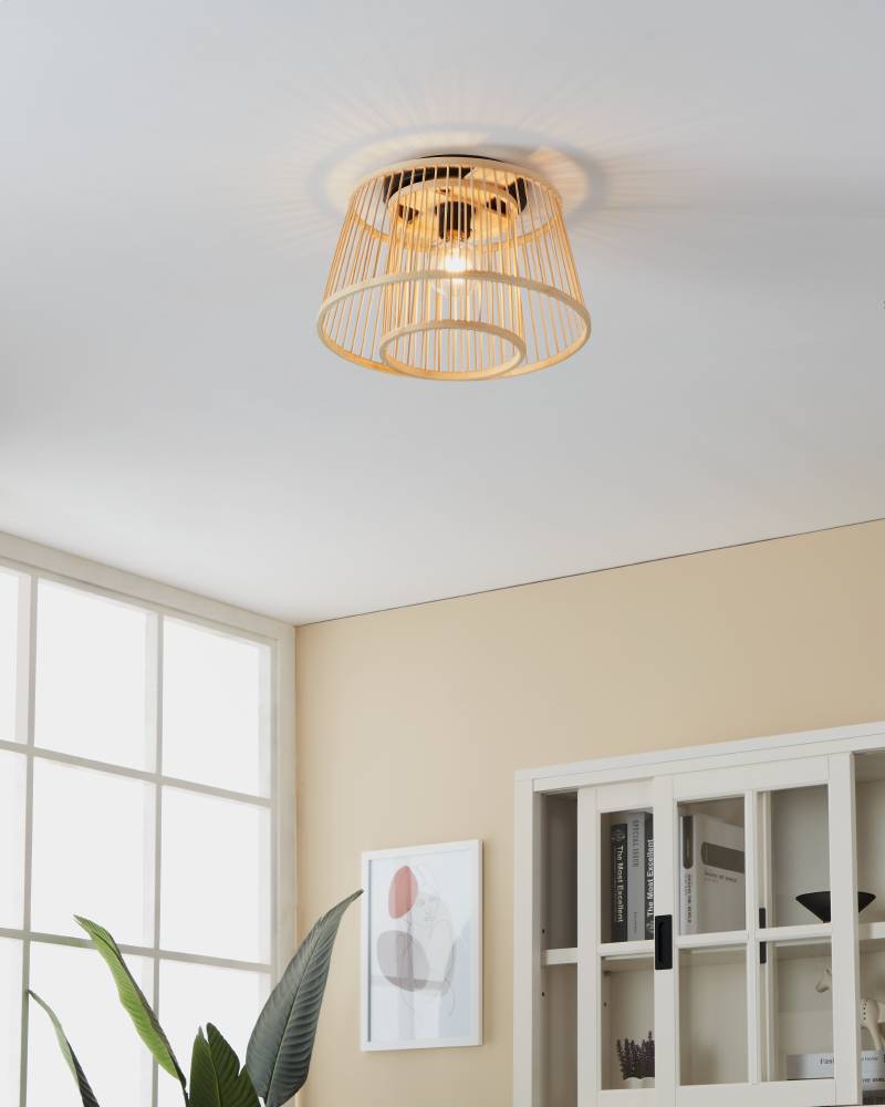 Hykeham Ø38 Natuur plafondlamp Van Eglo - Deze lamp past perfect in kamers met een natuurlijke, Scandinavische of bohemian interieurstijl, waar u een element van natuurlijke materialen en zachte vormen wilt toevoegen.