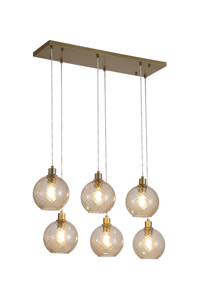 Radiance 95cm Goud hanglamp Van Searchlight - De kappen hangen aan een plafondplaat met een gouden afwerking, wat zorgt voor een stijlvolle en verfijnde uitstraling.