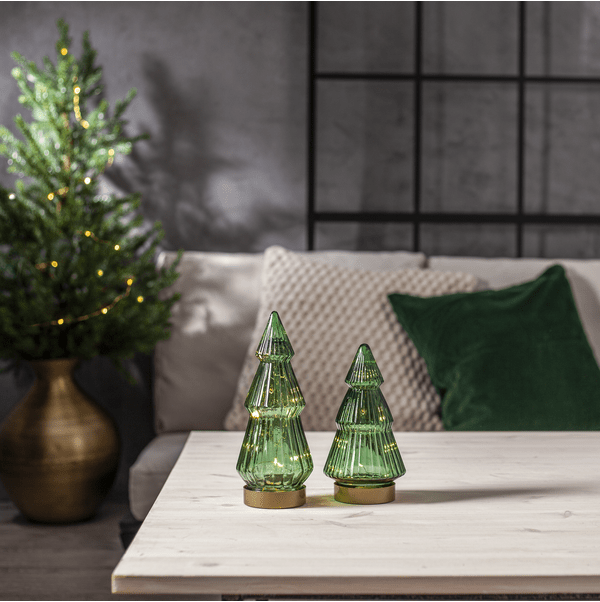 Verde 24cm Groente Van Star Trading - Stijlvolle tafeldecoratie in de vorm van een dennenboom in donkergroen glas.